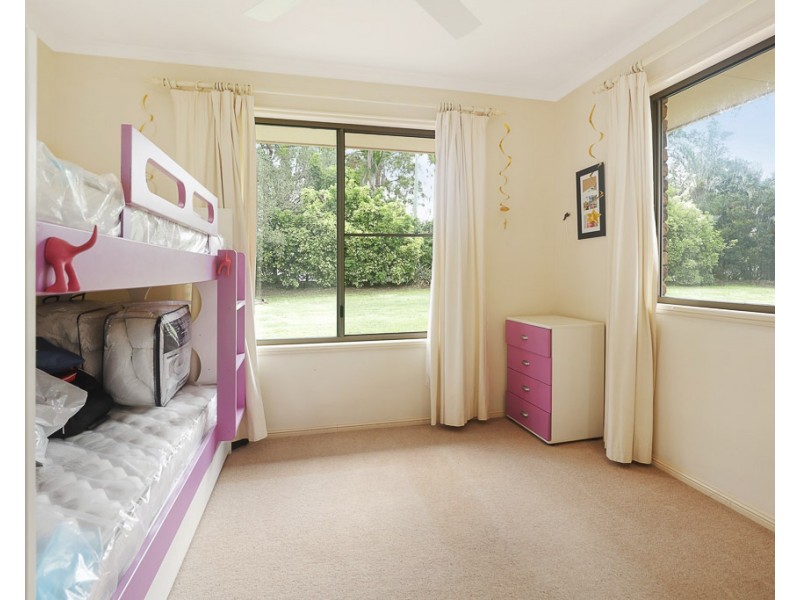 17 Anderson Road, Glass House Mountains QLD 4518