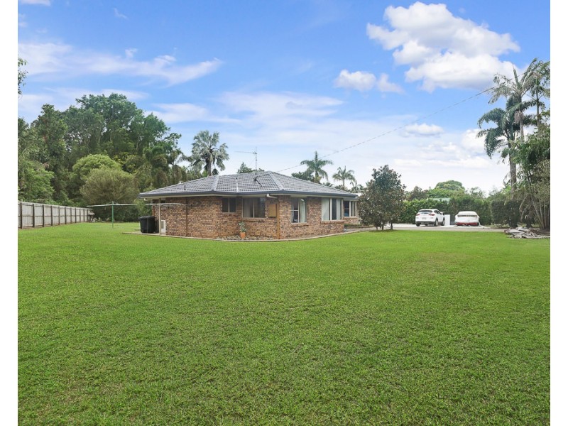 17 Anderson Road, Glass House Mountains QLD 4518
