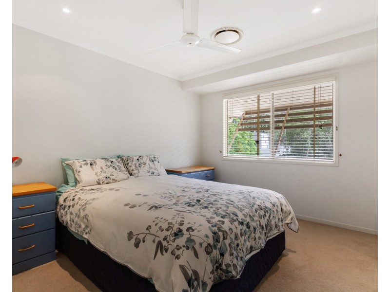 2/5 Tranquil Place, Alexandra Headland QLD 4572