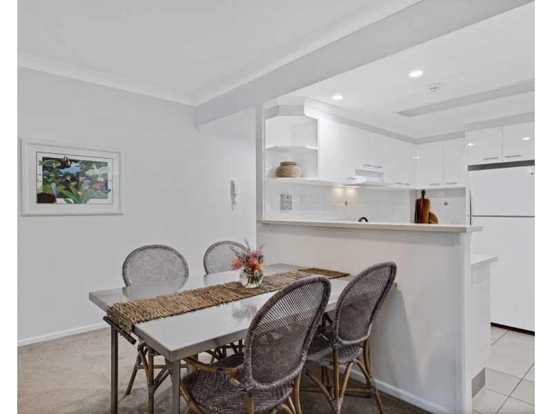 3/105  Bradman Avenue, Maroochydore QLD 4558