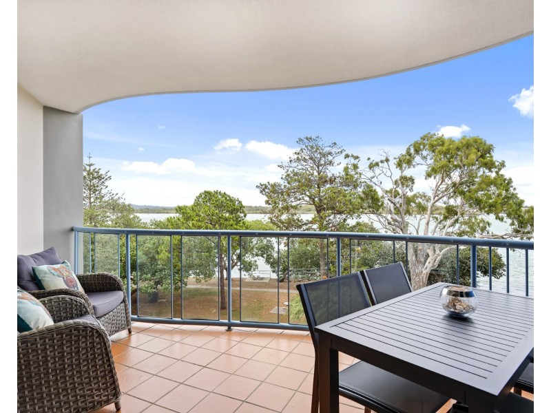 18/2-4 Picnic Point Esplanade, Maroochydore QLD 4558
