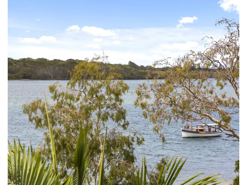 18/2-4 Picnic Point Esplanade, Maroochydore QLD 4558