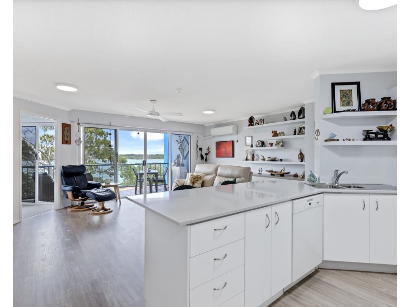 18/2-4 Picnic Point Esplanade, Maroochydore QLD 4558