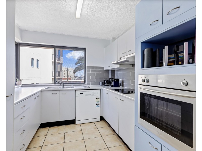 9/10  Buderim Avenue, Alexandra Headland QLD 4572