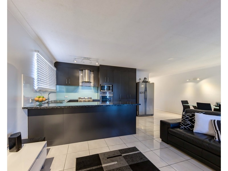 2/111 Bundilla Boulevard, Mountain Creek QLD 4557