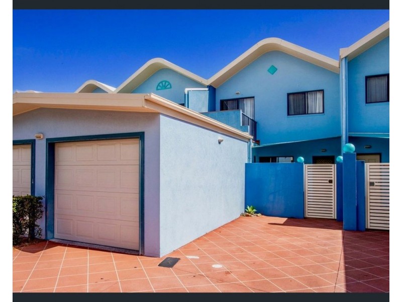 14 and 15/151-153  Mudjimba Beach Road, Mudjimba QLD 4564