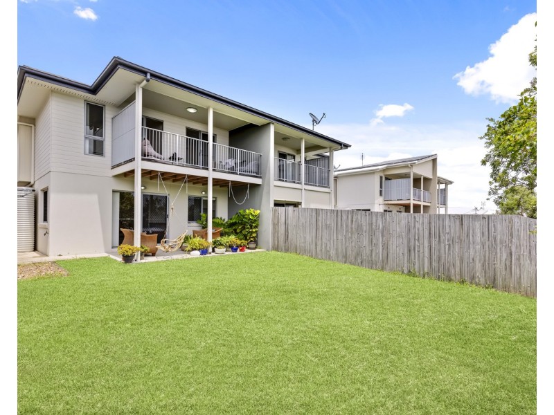 3/2  Photinia Crescent, Mountain Creek QLD 4557