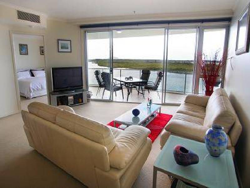 402 Duporth Riverside, Maroochydore QLD 4558