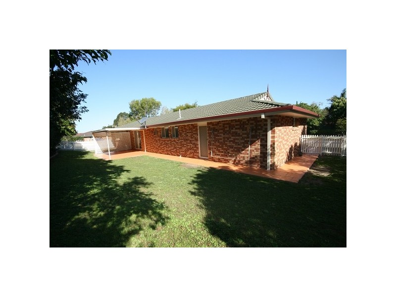 2 Oxford Close, Sippy Downs QLD 4556