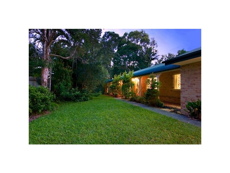 11 Karawatha Drive, Mountain Creek QLD 4557