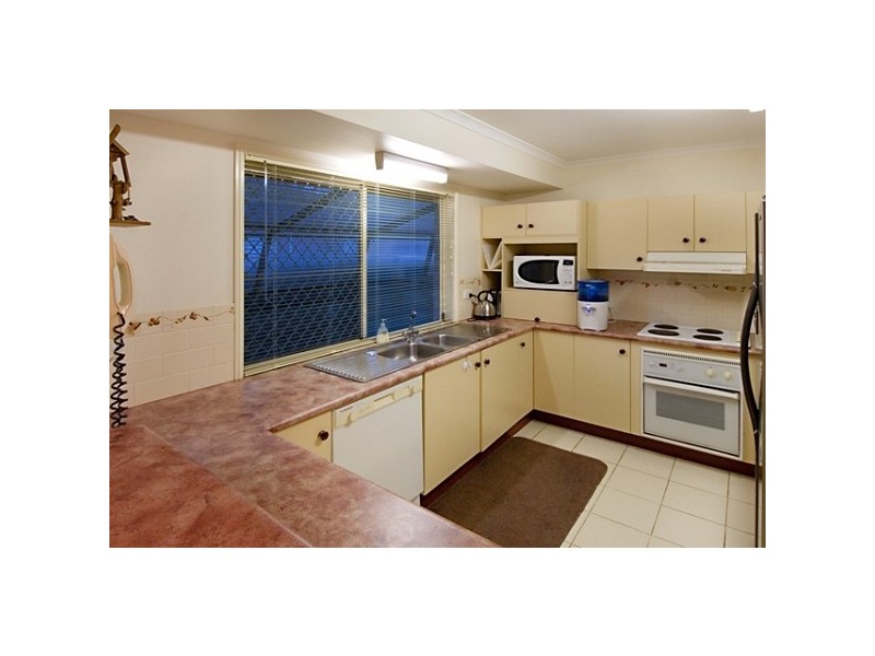 11 Karawatha Drive, Mountain Creek QLD 4557