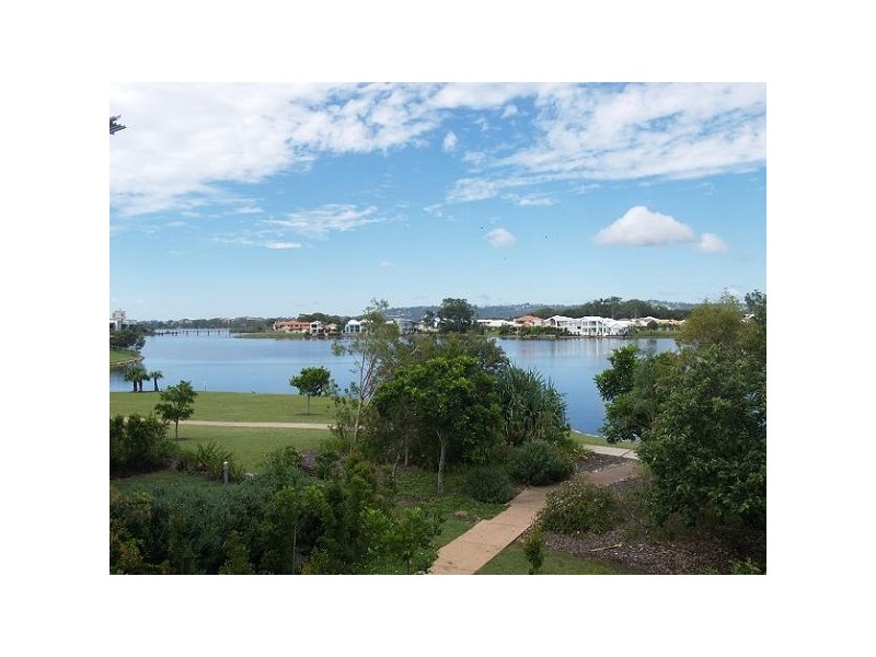 12, 20 Baywater Drive Viewpoint, Twin Waters QLD 4564