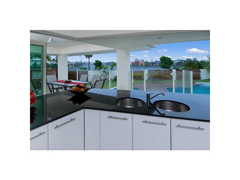 1 Parsons Bank Drive, Twin Waters QLD 4564