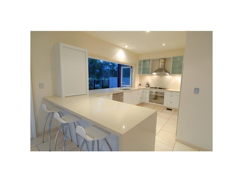 7 Hetherington Drive, Twin Waters QLD 4564