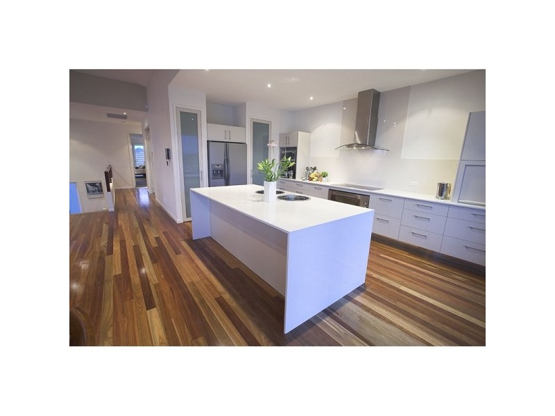 24 Anchorage Circuit, Twin Waters QLD 4564