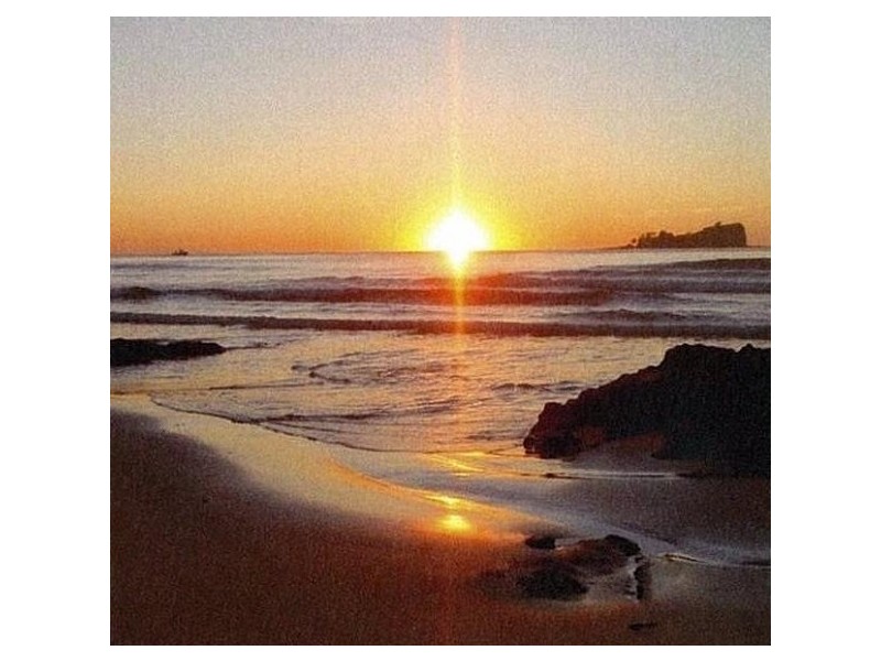 27 North Beach Place, Mudjimba QLD 4564