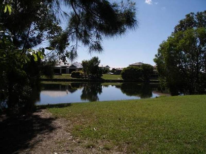 8 Mainsail Place, Twin Waters QLD 4564