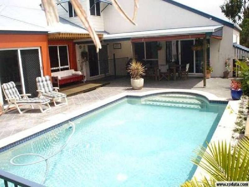 9 Twin Waters Drive, Twin Waters QLD 4564