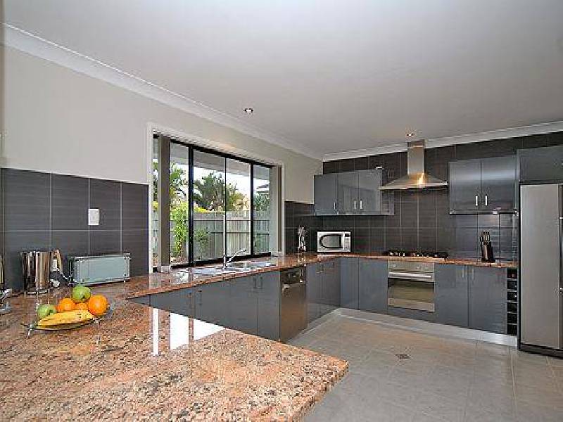 1 Fantail Place, Twin Waters QLD 4564