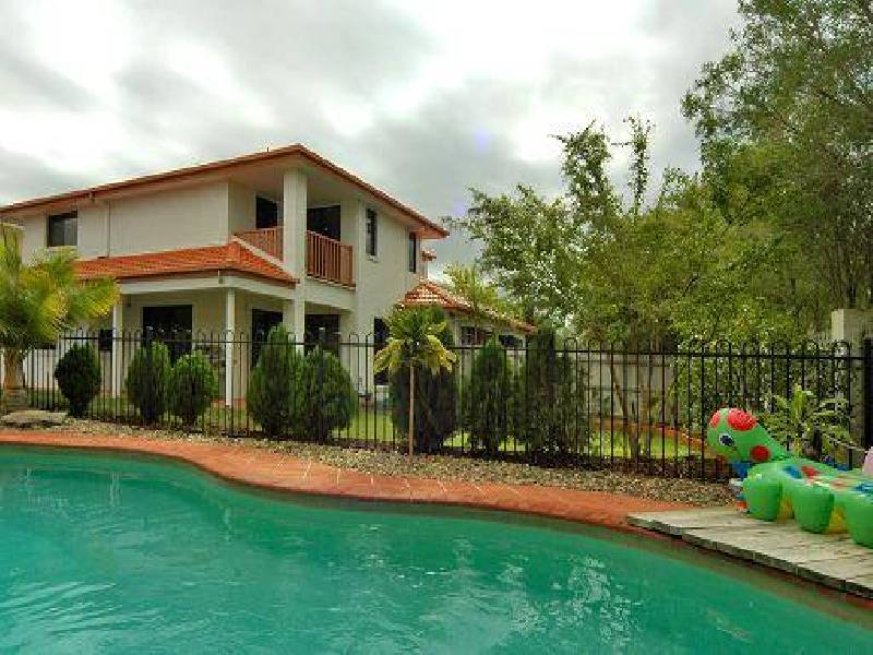 1 Fantail Place, Twin Waters QLD 4564