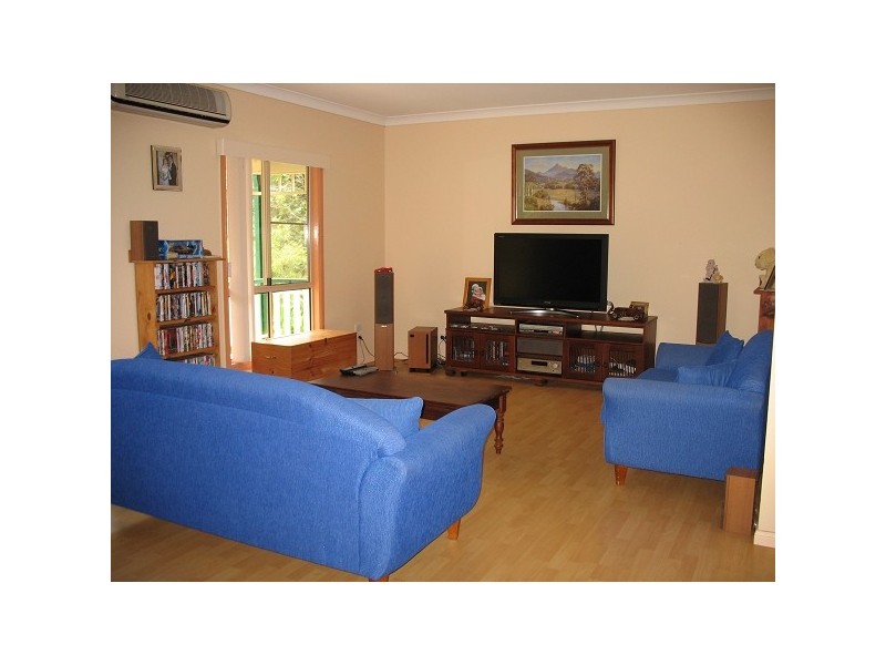 50 Smiths Creek Rd, Uki NSW 2484