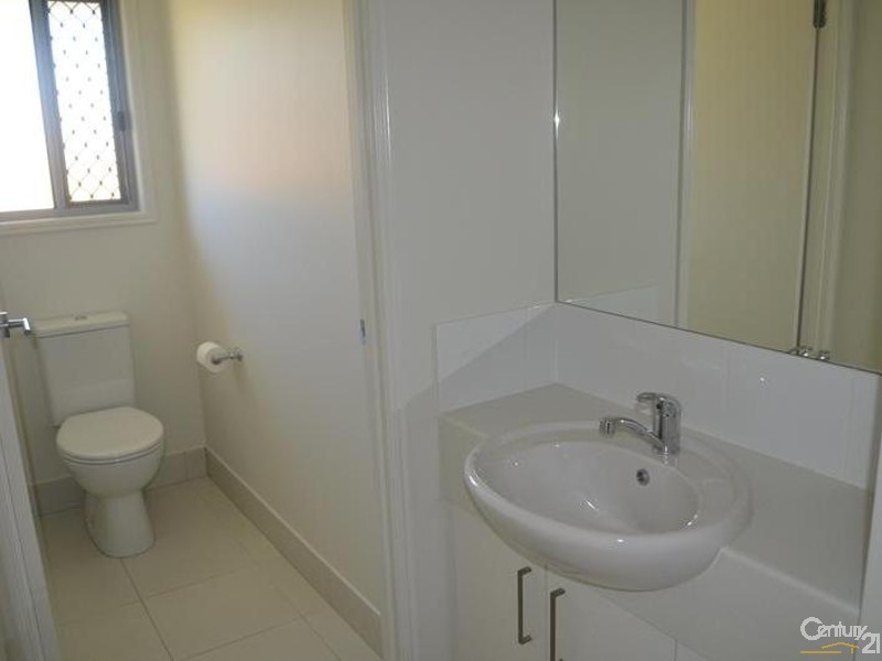 31 Winpara Drive, Forest Springs Estate, Kirkwood QLD 4680