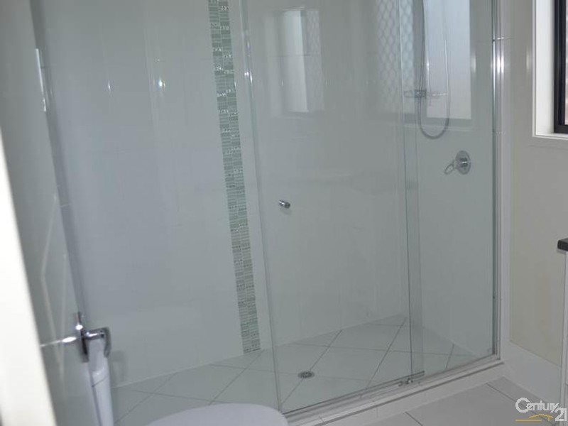 3 Dampier Court, EDEN CHASE ESTATE, Glen Eden QLD 4680