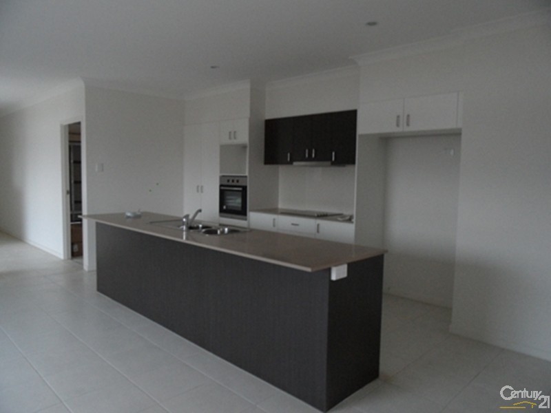 4 Wentworth Place, Eden Chase Estate, Glen Eden QLD 4680