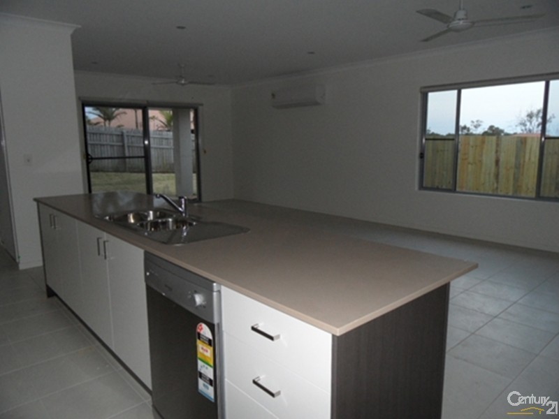 4 Wentworth Place, Eden Chase Estate, Glen Eden QLD 4680