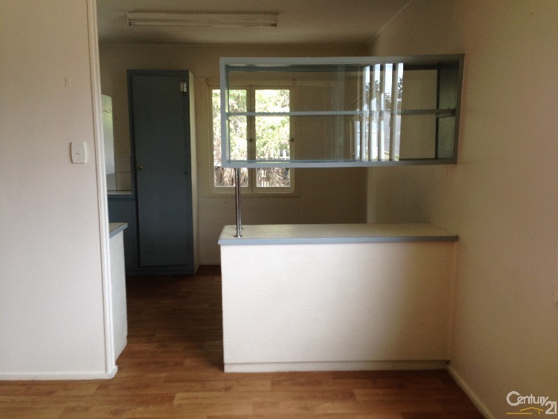 10 Rossella Street, West Gladstone QLD 4680