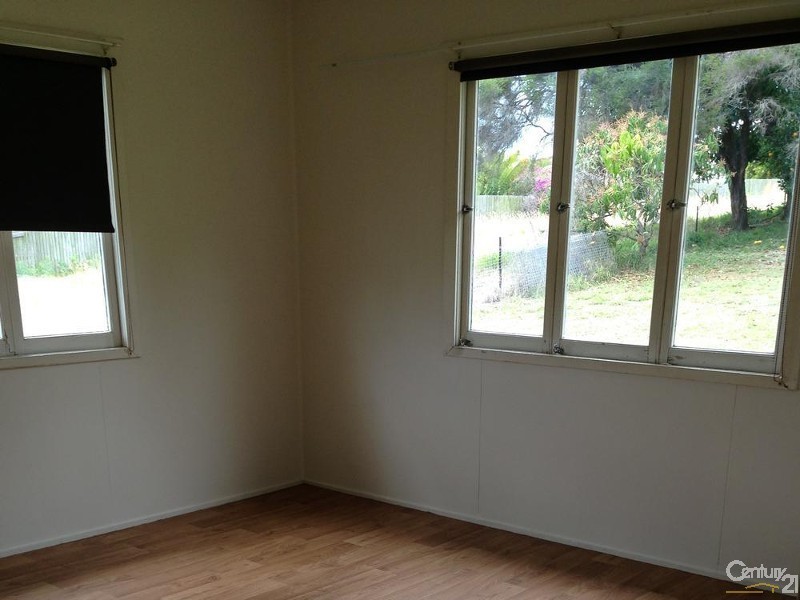 10 Rossella Street, West Gladstone QLD 4680