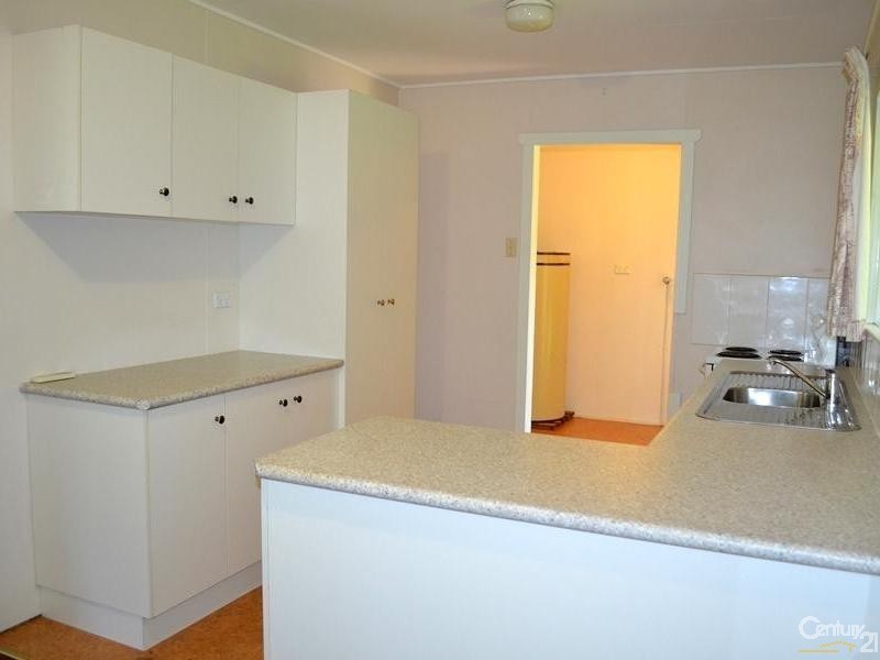 48 Adelaide Street, South Gladstone QLD 4680