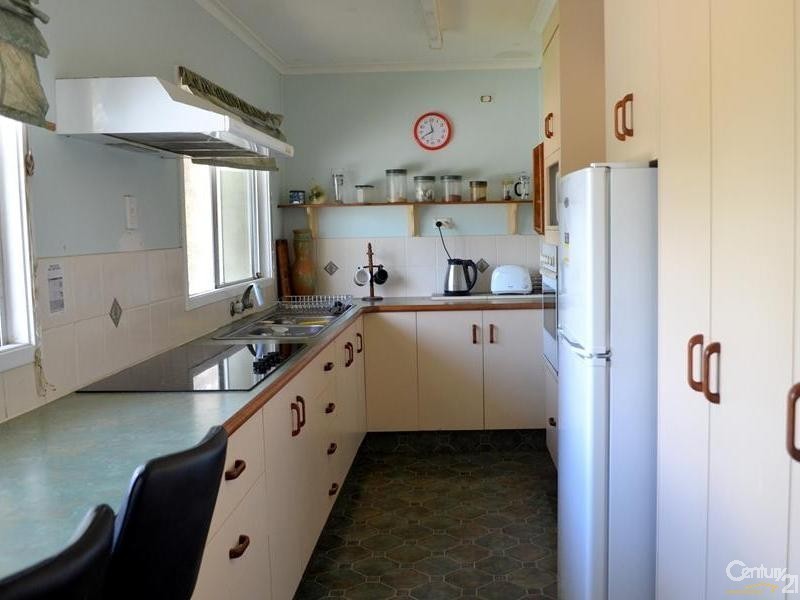 17 Amaroo Close, Glen Eden QLD 4680