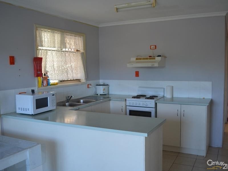 129 Dalrymple Drive, Toolooa QLD 4680