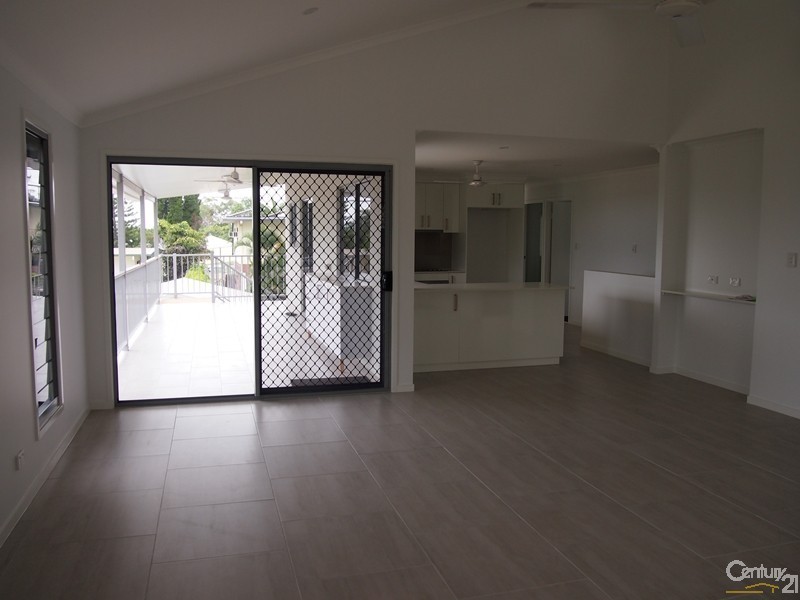 40-44 Wattle Street, New Auckland QLD 4680