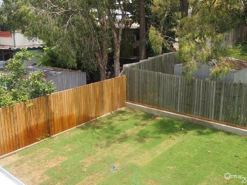 40-44 Wattle Street, New Auckland QLD 4680