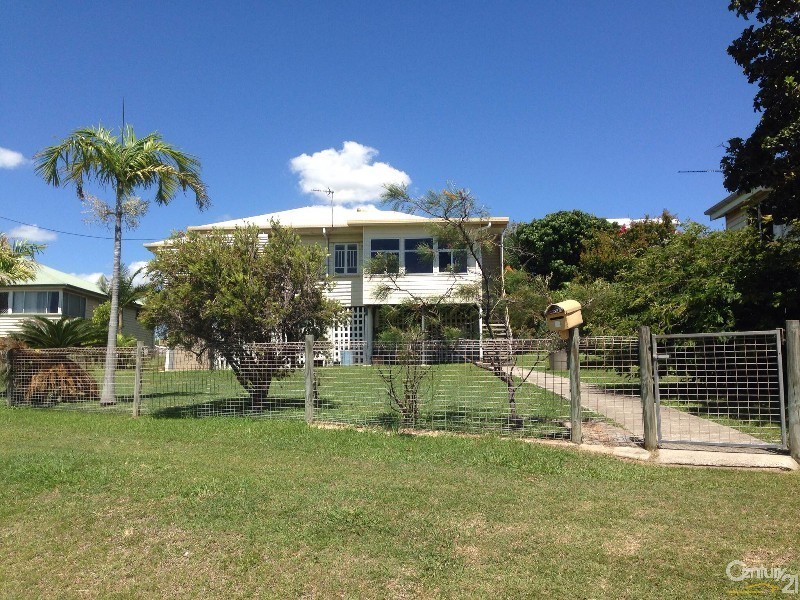 7 Railway Street, West Gladstone QLD 4680