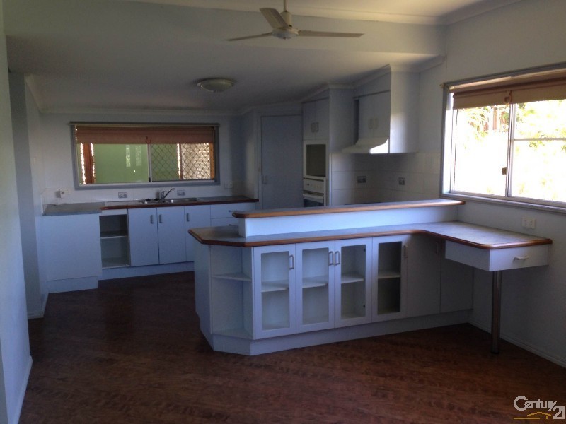 7 Railway Street, West Gladstone QLD 4680