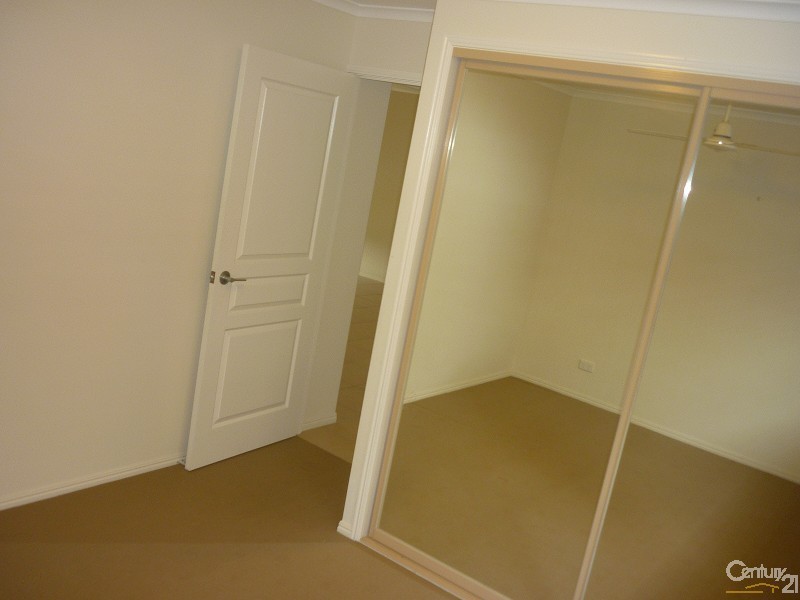 13 Leslie Street, Clinton QLD 4680