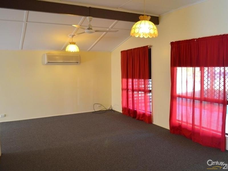 35 Kent Street, West Gladstone QLD 4680