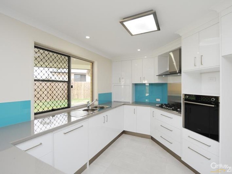 19 Ingra Close, Glen Eden QLD 4680