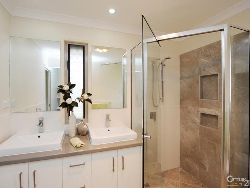 19 Ingra Close, Glen Eden QLD 4680