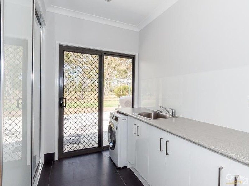 403 Jim Whyte Way, Beecher QLD 4680
