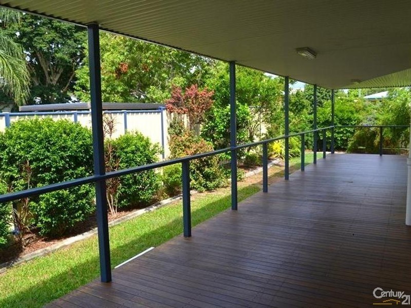 9 Mellefont Street, West Gladstone QLD 4680