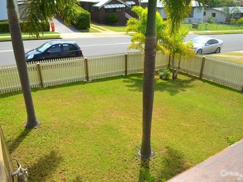 22 Boles Street, West Gladstone QLD 4680