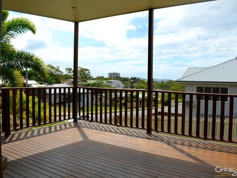 22 Boles Street, West Gladstone QLD 4680
