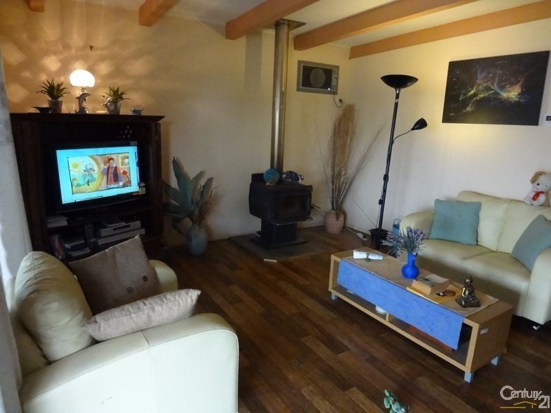 9 Gladstone Street, Mount Larcom QLD 4695