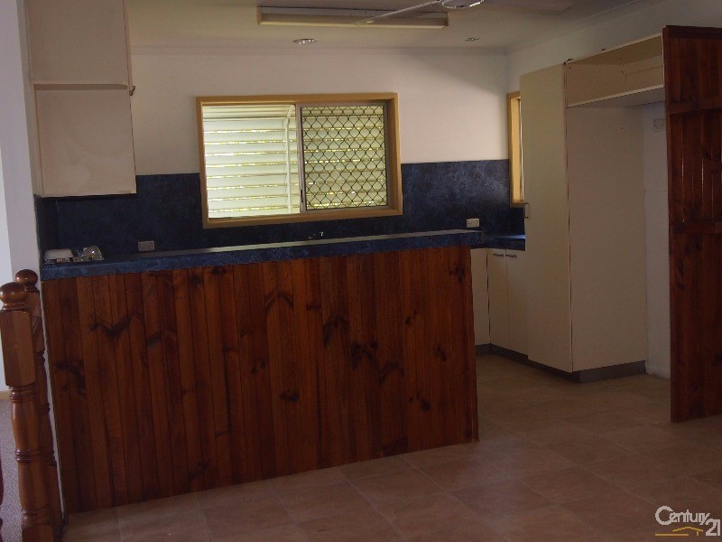 165 Oaka Street, South Gladstone QLD 4680