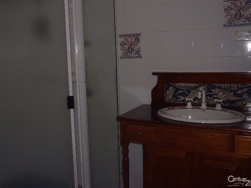 165 Oaka Street, South Gladstone QLD 4680