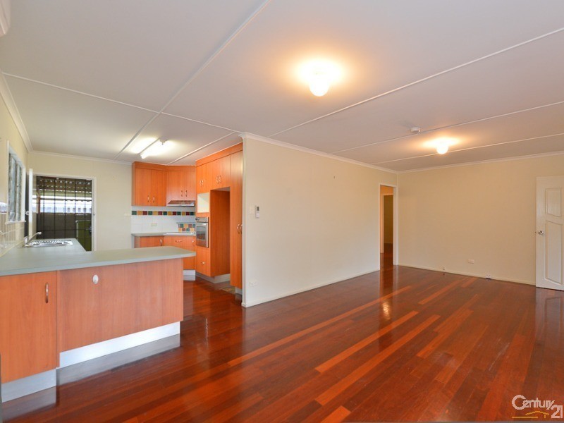 16 Hetherington Street, West Gladstone QLD 4680